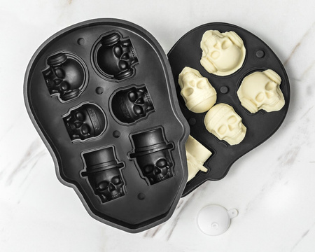 Ice / chocolate tray SKULLS - 6 pcs with funnel