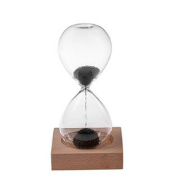 Magnetic hourglass