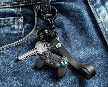 Gamer keychain with a bell - BLACK