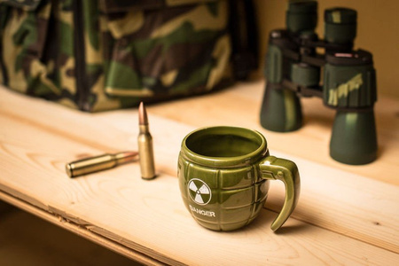 Grenade mug DANGER - GREEN