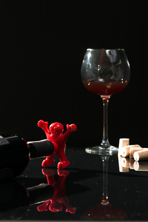 Happy man bottle stopper