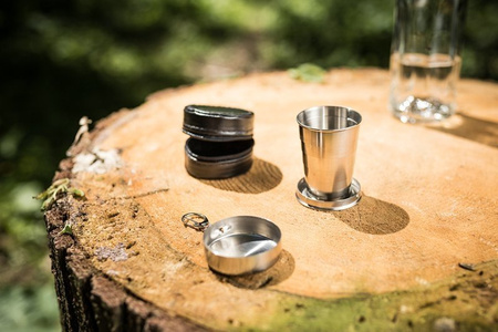 Stainless steel collapsible shot glass