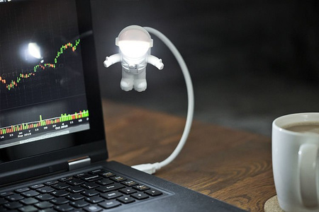 Astronaut USB light (carton box)